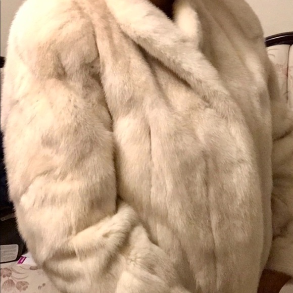 One Certified Natural Violet Long Mink Fur Jacket - Picture 4 of 7